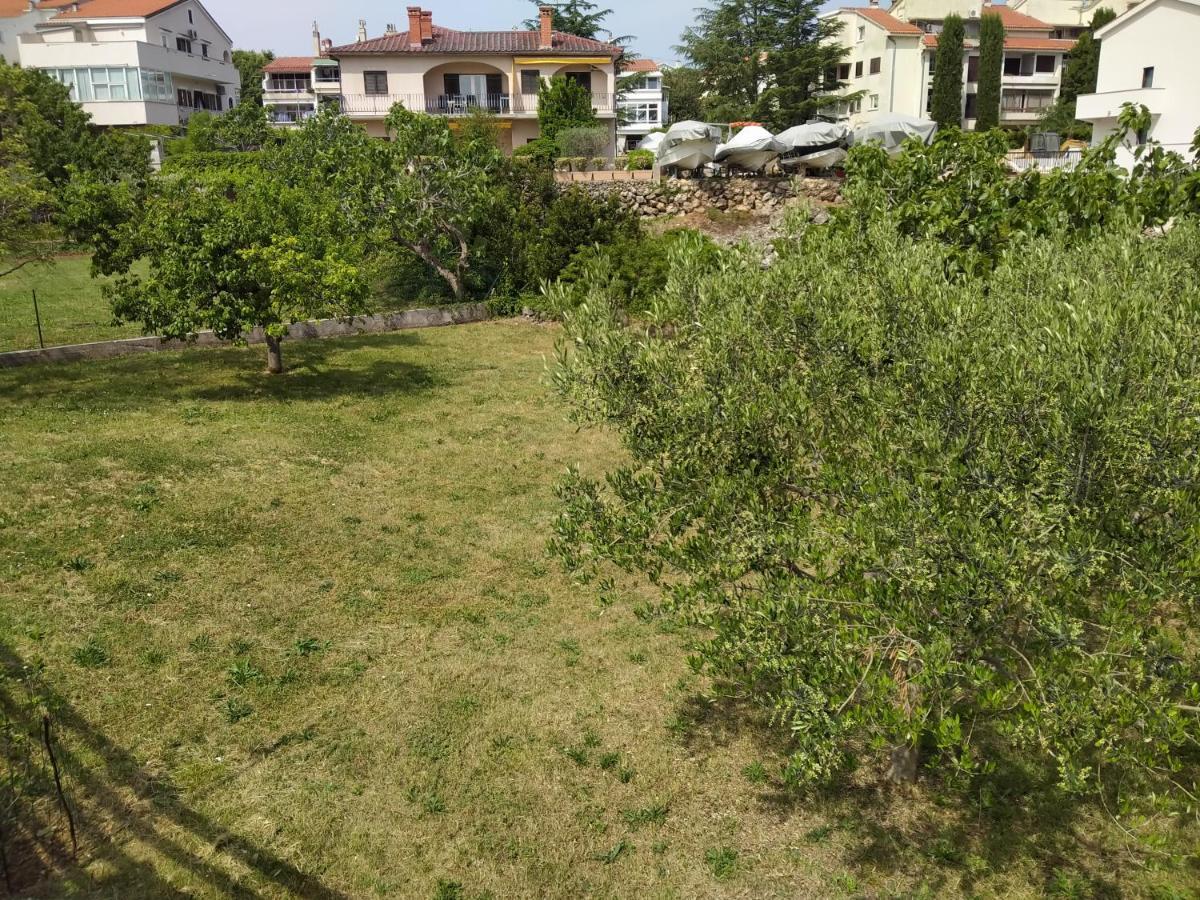 Apartman Avsec คิร์ก ภายนอก รูปภาพ
