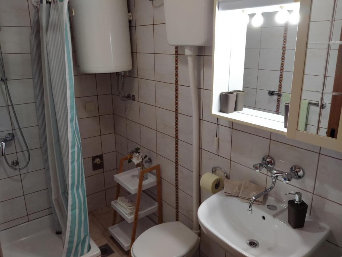 Apartman Avsec คิร์ก ภายนอก รูปภาพ